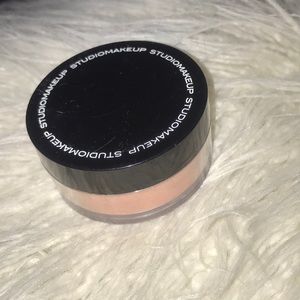 studiomakeup loose blush pot